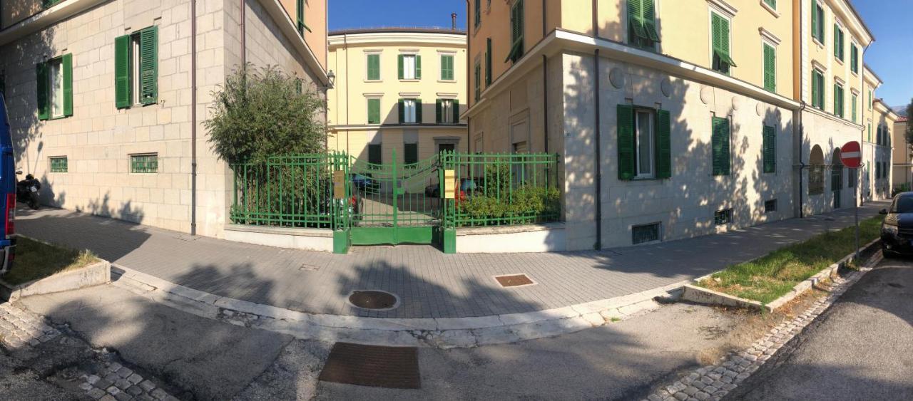 라킬라 A Casa Di Noemi B&B 외부 사진